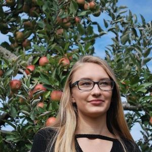 Meet your Posher, Samantha